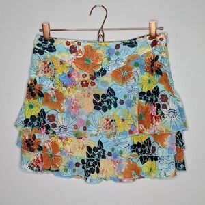✨3/$15 Tracia Sodi colorful floral mini skirt 7/8
